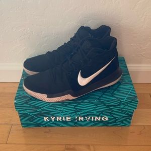 Nike Kyrie 3 Black Suede